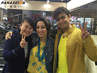 印度大牌明星夫婦齊出動,只為選購賽瑪豪華按摩椅 印度大牌明星夫婦齊出動,只為選購賽瑪豪華按摩椅